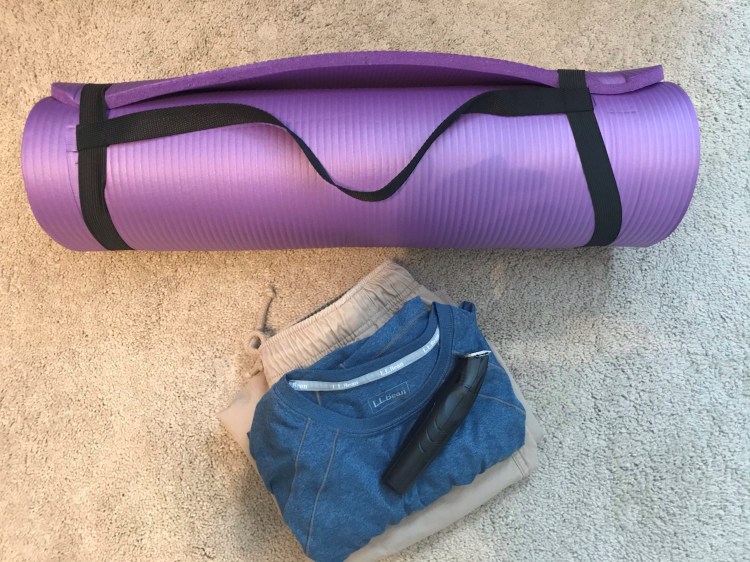 20200412 yoga mat trimmer loungewear